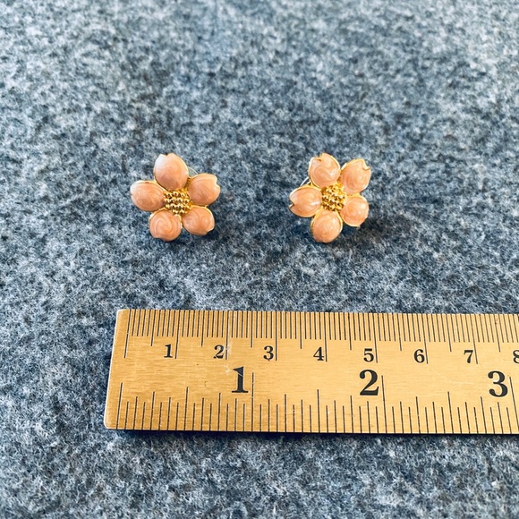 Sakura Stud Earrings with Box - Picture 4 of 4
